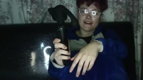 Megan and sophi online show from December 7, 9:28 am