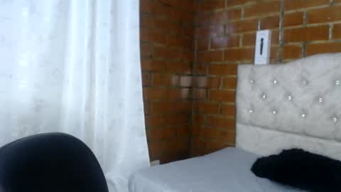 Snapshot of megan_coop3r_ chatting on May 17, 2:31 am Megan and sophi online show from May 17, 2:31 am