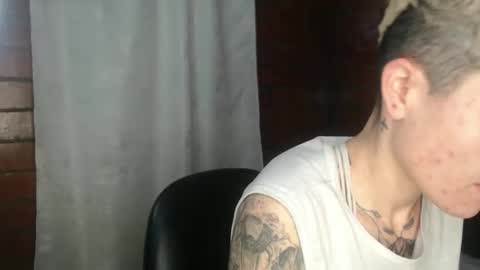 Snapshot of megan_coop3r_ chatting on May 18, 11:32 pm Megan and sophi online show from May 18, 11:32 pm