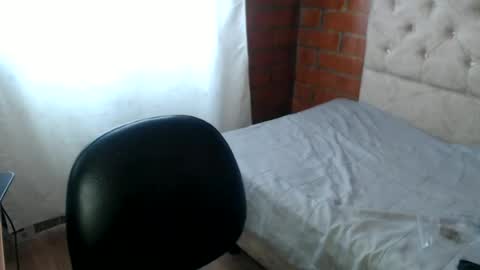 Snapshot of megan_coop3r_ chatting on July 2, 3:29 pm Megan and sophi online show from July 2, 3:29 pm