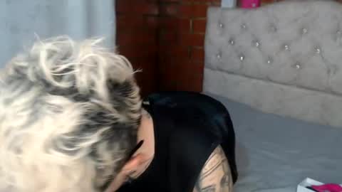 Snapshot of megan_coop3r_ chatting on July 23, 1:58 am Megan and sophi online show from July 23, 1:58 am