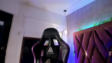    online show from January 30, 2:38 am