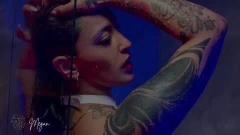 Snapshot of megan_inked_ chatting on July 9, 2:48 am online show from July 9, 2:48 am