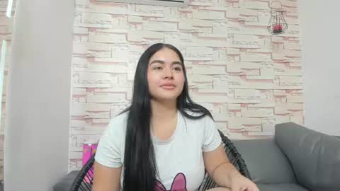 Snapshot of megan_jenner18_ chatting on July 12, 4:31 pm megan_jenner18_ online show from July 12, 4:31 pm