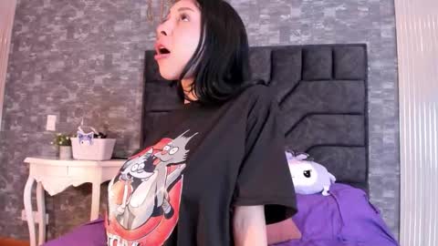 Snapshot of megan_kuromi chatting on February 12, 9:21 pm Megan Esposito online show from February 12, 9:21 pm