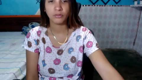 Snapshot of megan_little_ chatting on July 4, 4:02 pm amanda online show from July 4, 4:02 pm