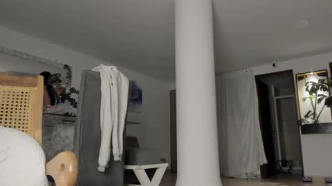 Snapshot of megan_lu20 chatting on February 5, 4:37 am Megan Lu online show from February 5, 4:37 am