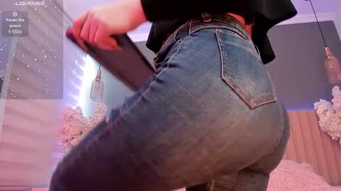     online show from February 13, 12:11 pm