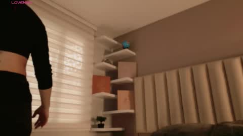     online show from September 22, 12:07 pm