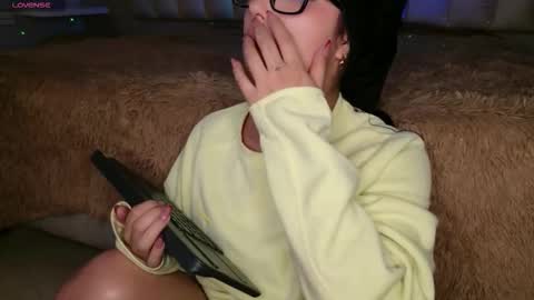     online show from December 20, 12:01 pm