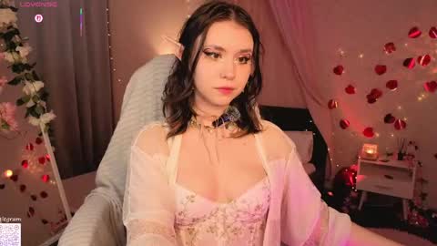 Megan Nelson online show from May 21, 11:39 am