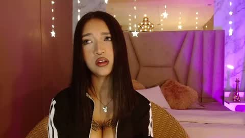 megan_saint online show from June 13, 2:15 pm