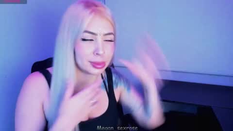 Snapshot of megan_sexrose chatting on March 10, 1:32 am Megan rose online show from March 10, 1:32 am