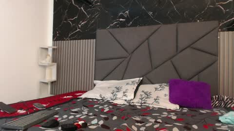 Megan online show from December 29, 11:50 pm