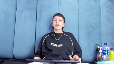 megan_thompsonn_ online show from March 6, 2:30 am