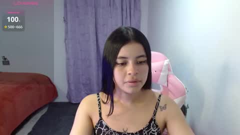 Snapshot of megan_ve chatting on October 22, 2:12 am Carolina online show from October 22, 2:12 am