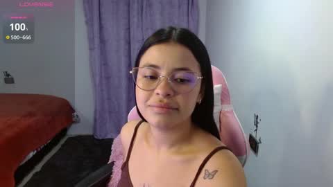 Snapshot of megan_ve chatting on October 23, 1:38 am Carolina online show from October 23, 1:38 am