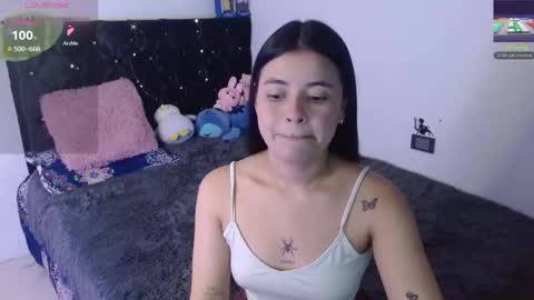 Snapshot of megan_ve chatting on November 27, 2:13 am Carolina online show from November 27, 2:13 am