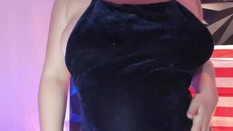 Snapshot of megan_whitee__ chatting on July 4, 2:18 am Im Megan Please do not demand a show without first tiping Thank you online show from July 4, 2:18 am