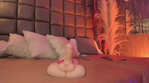 Megan online show from June 11, 8:29 pm