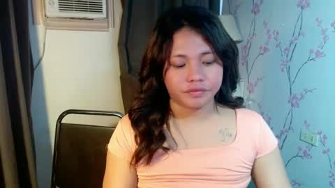 Snapshot of megan_younng chatting on June 13, 8:12 am MEGAN online show from June 13, 8:12 am