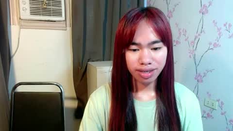 Snapshot of megan_younng chatting on June 15, 10:23 pm MEGAN online show from June 15, 10:23 pm