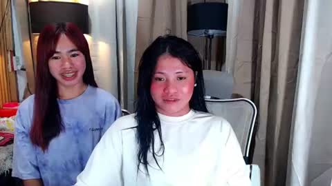 Snapshot of megan_younng chatting on June 18, 2:21 pm MEGAN online show from June 18, 2:21 pm