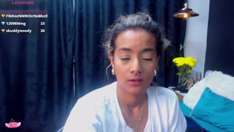 Snapshot of meganadriels96 chatting on December 26, 11:03 pm M E G A N online show from December 26, 11:03 pm