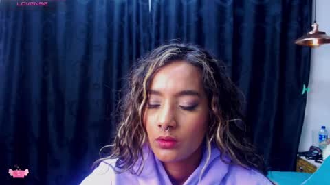 Snapshot of meganadriels96 chatting on January 19, 7:37 pm M E G A N online show from January 19, 7:37 pm