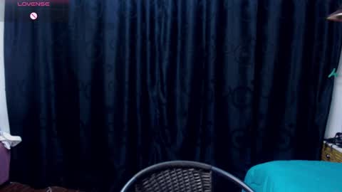 Snapshot of meganadriels96 chatting on January 22, 9:43 pm M E G A N online show from January 22, 9:43 pm