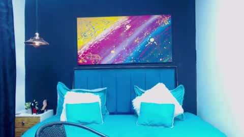 Snapshot of meganadriels96 chatting on February 23, 4:57 pm M E G A N online show from February 23, 4:57 pm