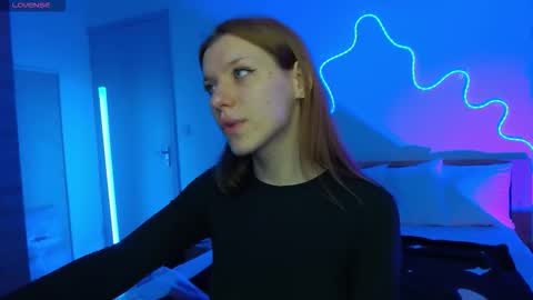 Snapshot of megancat333 chatting on November 23, 1:33 pm megancat333 online show from November 23, 1:33 pm