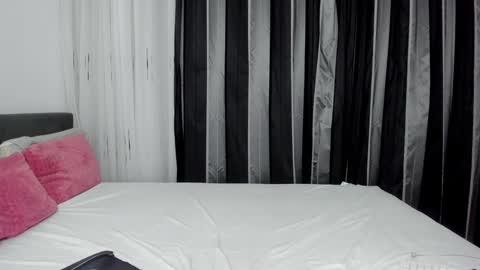 megancherrly online show from December 6, 9:13 pm