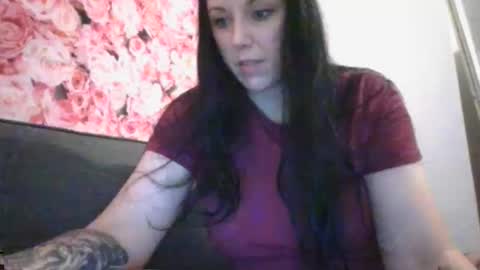 Snapshot of megancullenofficial chatting on January 2, 1:30 pm megancullenofficial online show from January 2, 1:30 pm