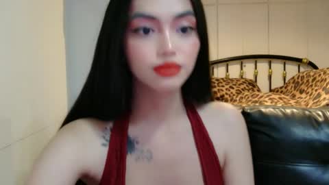 Snapshot of meganharley2004 chatting on May 22, 12:51 am meganharley2004 online show from May 22, 12:51 am
