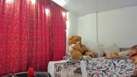 Snapshot of meganhotcurvy chatting on July 28, 4:39 pm meganhotcurvy online show from July 28, 4:39 pm