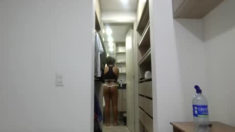 Snapshot of meganhotxx2 chatting on June 13, 1:25 am megan online show from June 13, 1:25 am