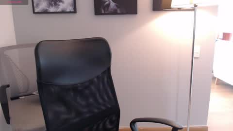 MEGAN online show from June 9, 6:41 pm