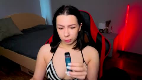Snapshot of meganluss chatting on May 19, 3:24 am meganluss online show from May 19, 3:24 am