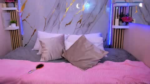meganlust11 online show from May 15, 11:01 pm