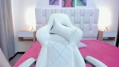 Megan Queen online show from March 31, 1:44 pm