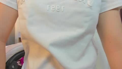 Megan Queen online show from June 2, 12:40 pm