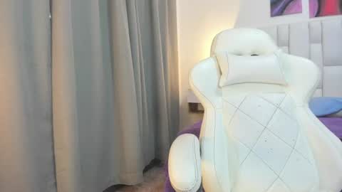 Megan Queen online show from July 16, 12:33 pm