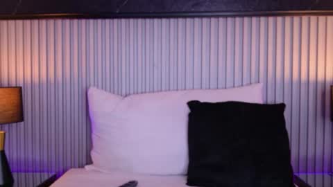 Snapshot of meganreed_ chatting on June 20, 11:29 pm Megan online show from June 20, 11:29 pm