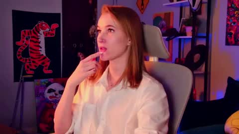 Snapshot of meganrodgers chatting on May 19, 6:14 pm megan online show from May 19, 6:14 pm