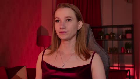 Snapshot of meganrodgers chatting on May 31, 6:09 pm megan online show from May 31, 6:09 pm