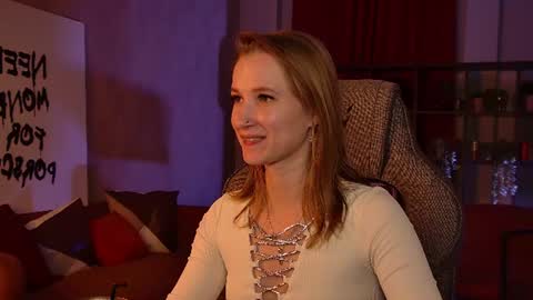 Snapshot of meganrodgers chatting on June 23, 5:55 pm megan online show from June 23, 5:55 pm