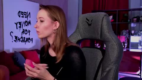 Snapshot of meganrodgers chatting on July 3, 6:03 pm megan online show from July 3, 6:03 pm