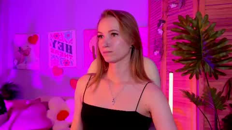 Snapshot of meganrodgers chatting on July 13, 5:38 pm megan online show from July 13, 5:38 pm