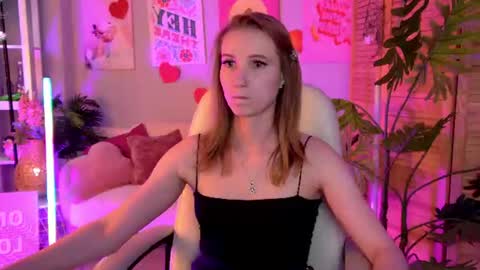 Snapshot of meganrodgers chatting on July 21, 5:48 pm megan online show from July 21, 5:48 pm